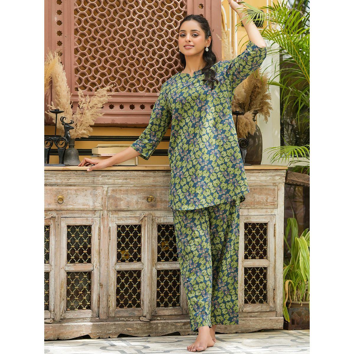 Sanskrutihomes X Styli  All Over Print Longline Top & Wide Leg Pants Co-Ord-women-clothing-coordsets-image-6