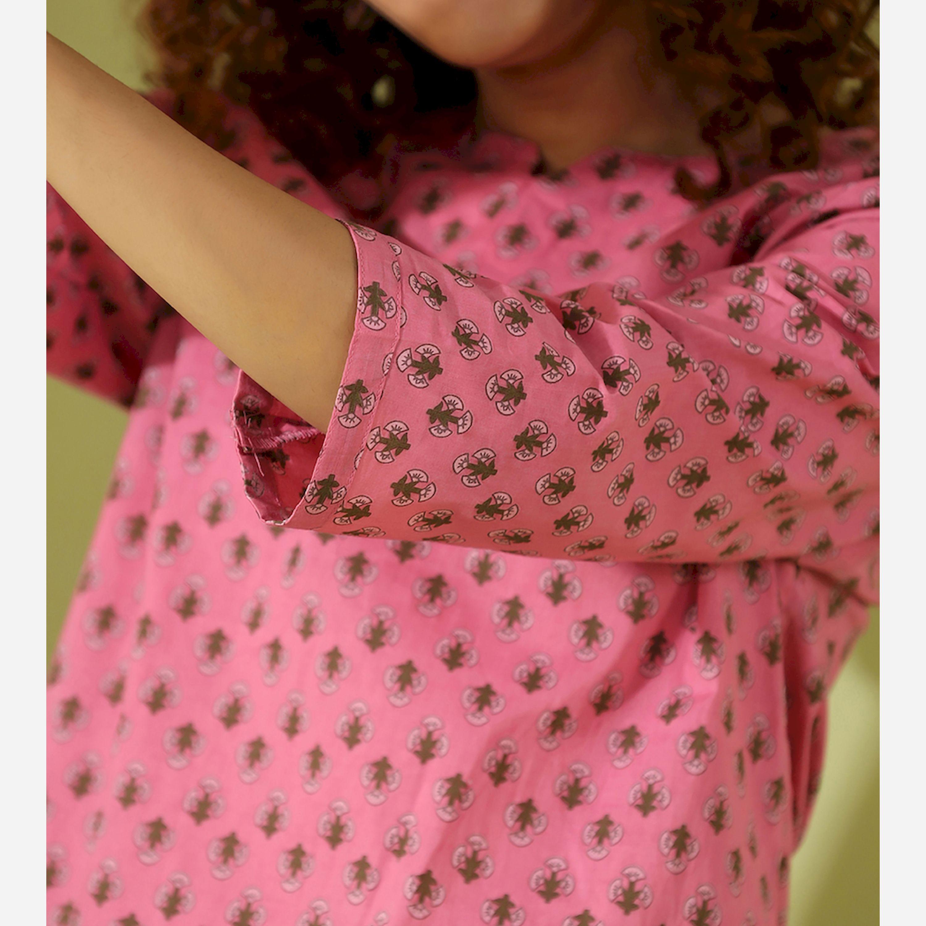 سانسكروتي هومز × ستايلي - قميص طويل مطبوع وبنطال واسع الساق منسقان معًا-women-clothing-coordsets-image-7