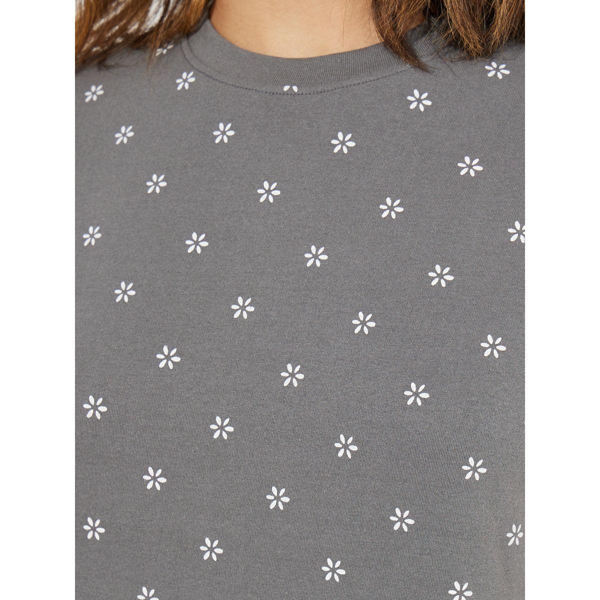 Styli Unwind AOP Floral T-Shirt & Cuffed Pyjama Set-women-clothing-nightwear-pyjamas-longsets-image-4