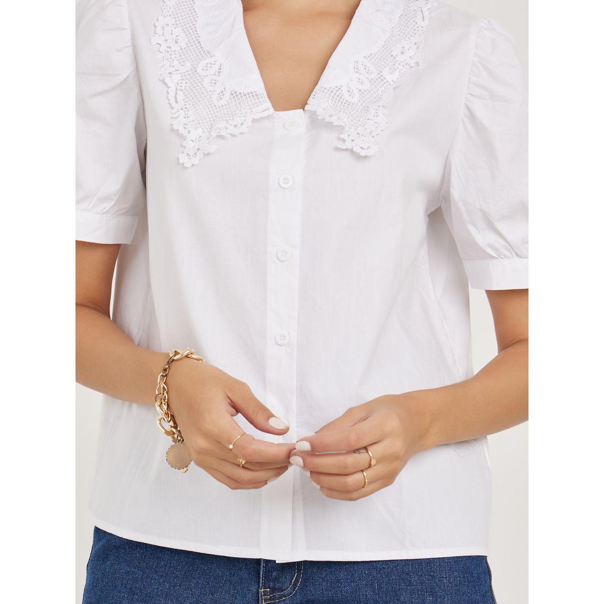 بلوزة سادة بتفاصيل دانتيل مع اكمام منفوخة-women-clothing-shirtsandblouses-shirts-image-3