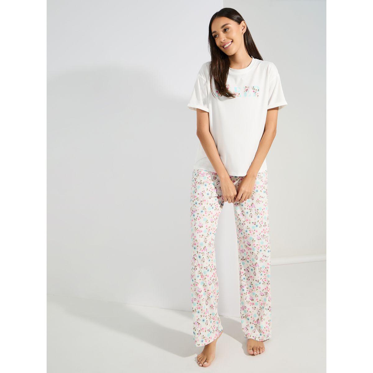Styli Unwind Sleep Print T-Shirt & Floral Pyjama Set-women-clothing-nightwear-pyjamas-longsets-image-1