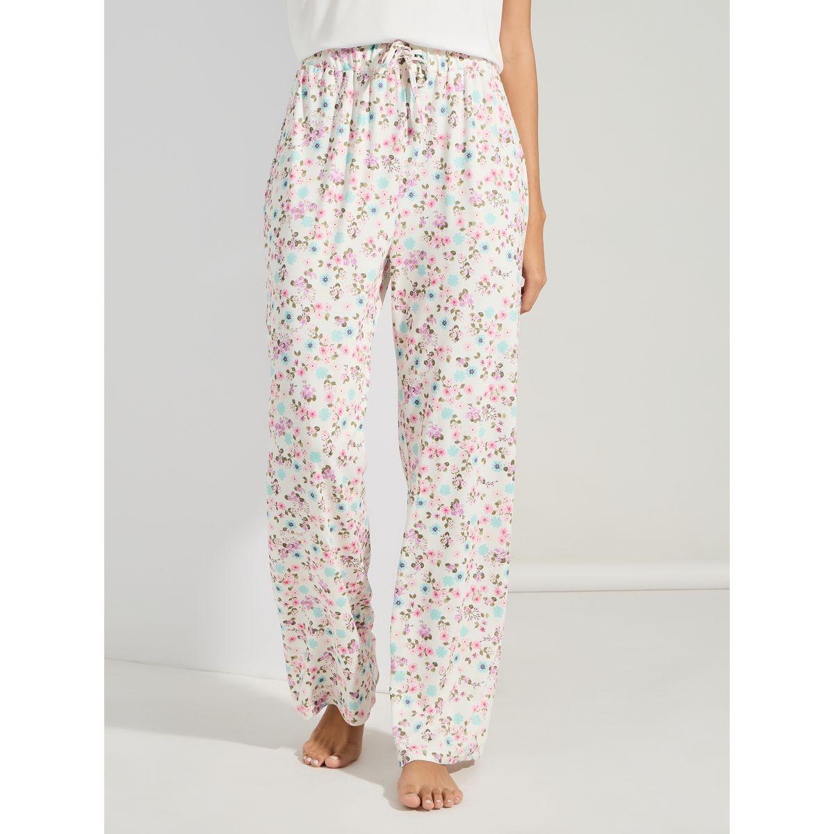 Styli Unwind Sleep Print T-Shirt & Floral Pyjama Set-women-clothing-nightwear-pyjamas-longsets-image-4