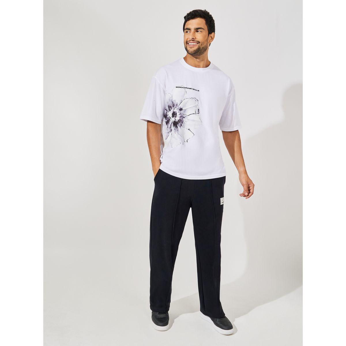 تيشيرت فضفاض بياقة دائرية وطبعة على الصدر-men-clothing-tshirtsandpolos-tshirts-image-2