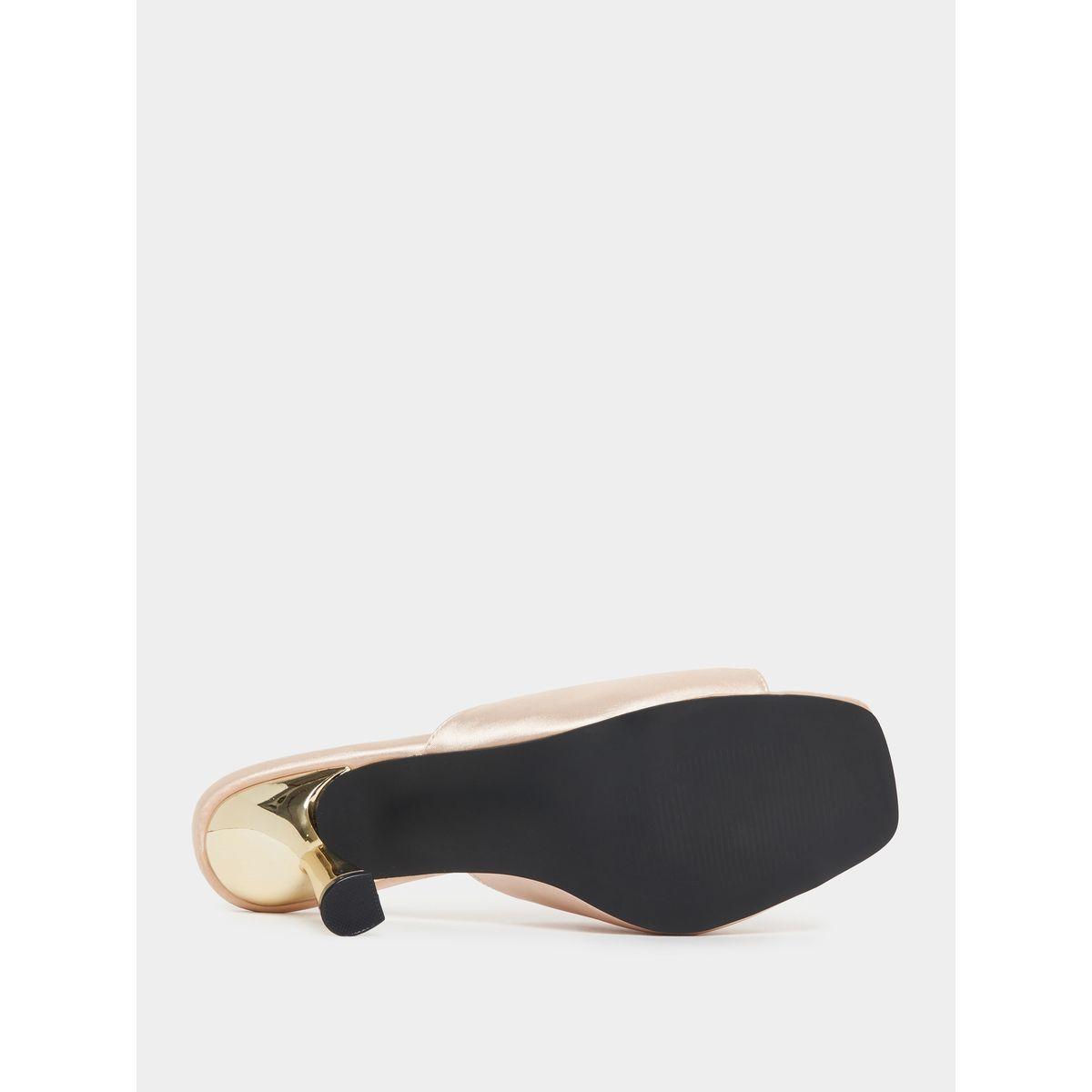 صندل مزين بزهرة كورساج-women-shoes-heels-image-7