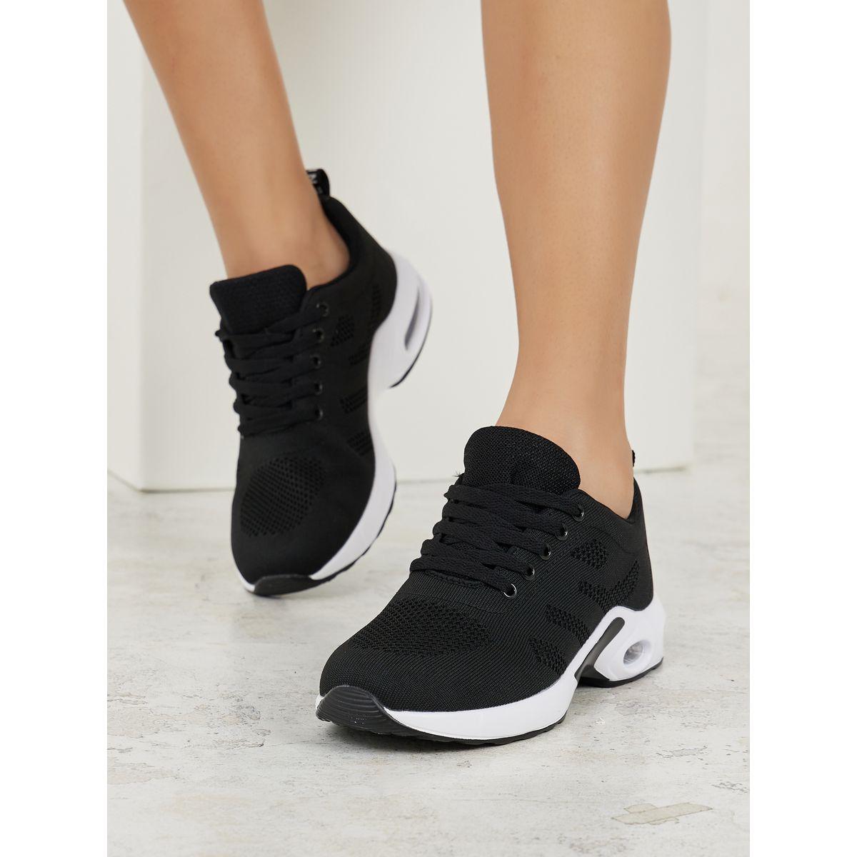 حذاء سنيكرز بتفاصيل شبكية ورباط غلق-women-shoes-sneakers-image-1