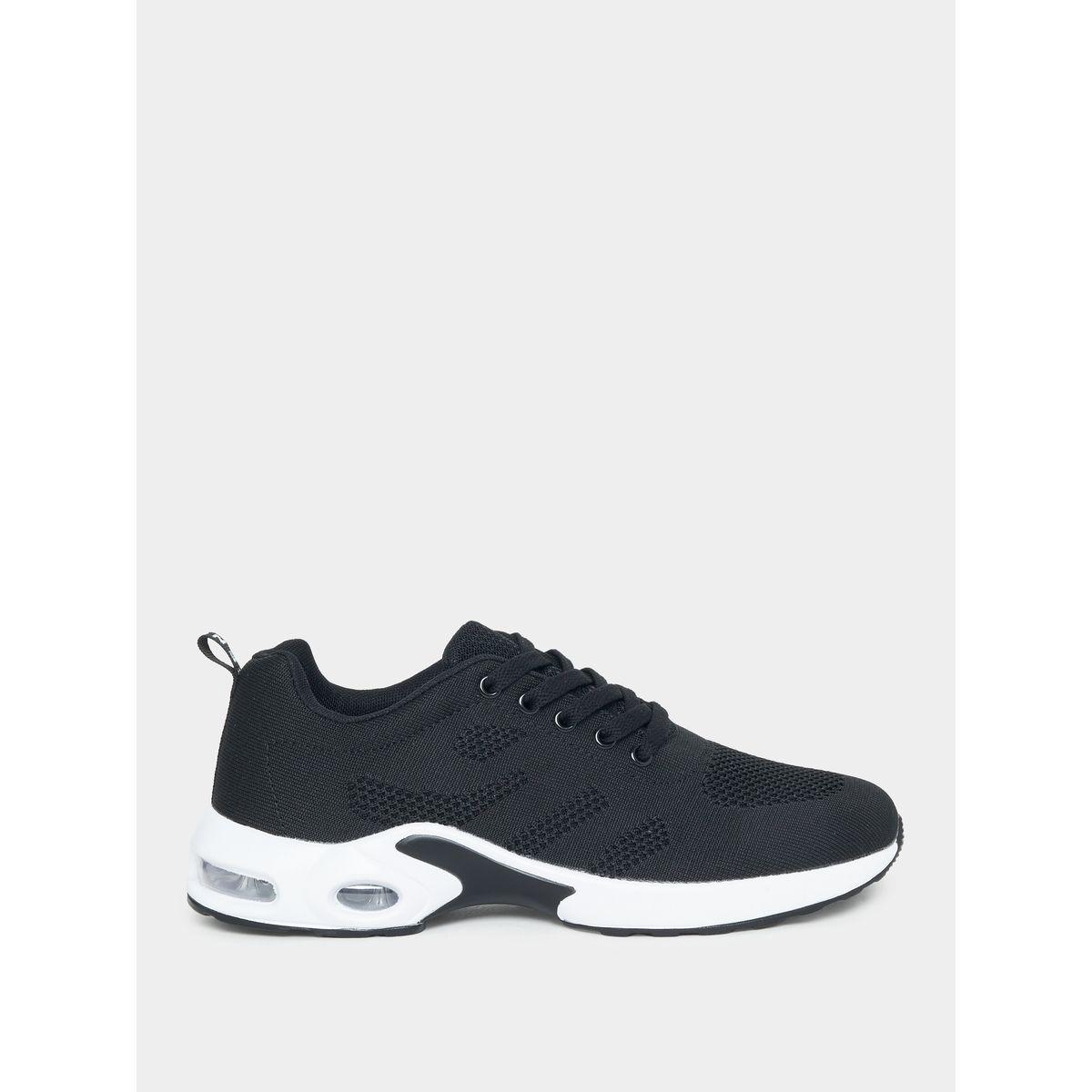 حذاء سنيكرز بتفاصيل شبكية ورباط غلق-women-shoes-sneakers-image-3