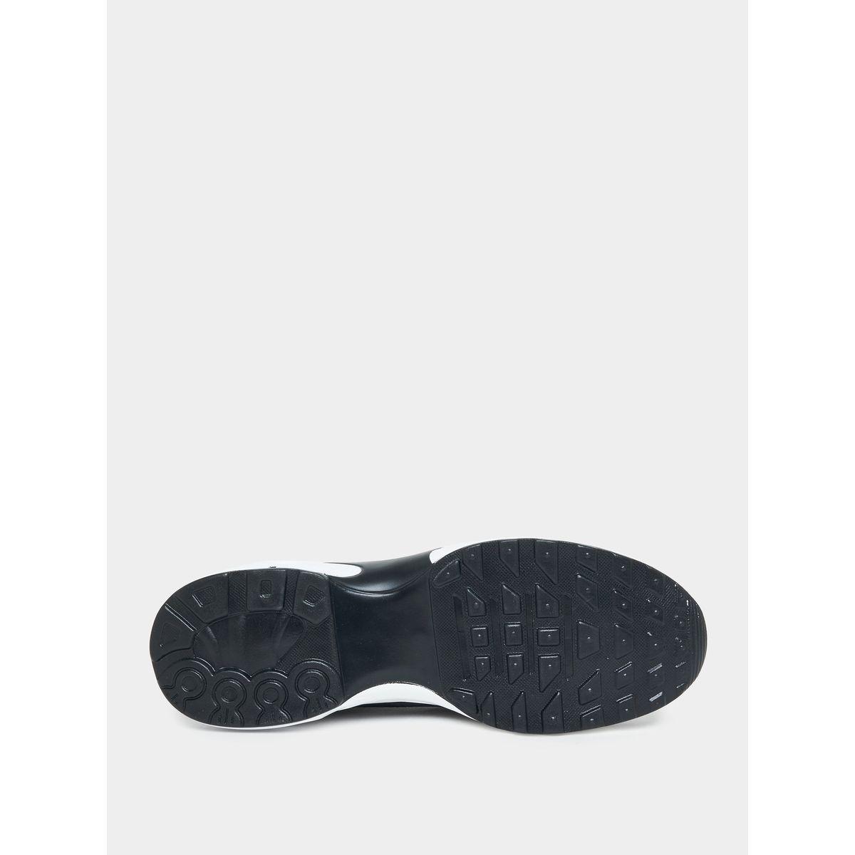 حذاء سنيكرز بتفاصيل شبكية ورباط غلق-women-shoes-sneakers-image-7