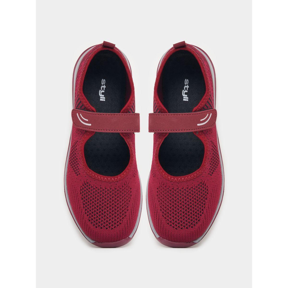 حذاء كاجوال بتفاصيل شبكية وشريط لاصق للغلق-women-shoes-loafersandmoccasins-image-6