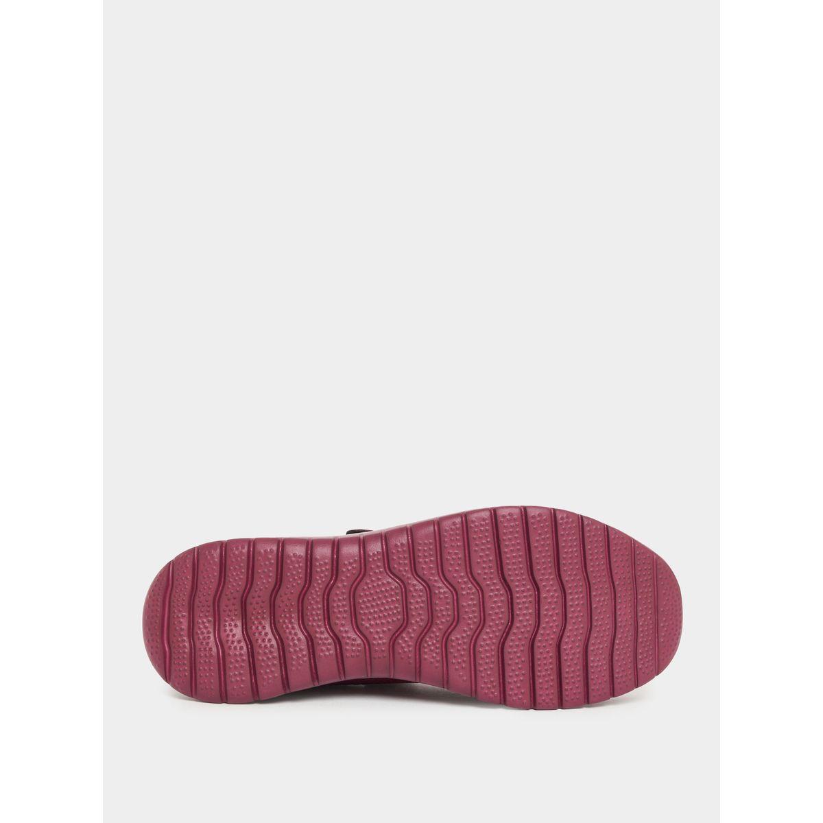حذاء كاجوال بتفاصيل شبكية وشريط لاصق للغلق-women-shoes-loafersandmoccasins-image-7
