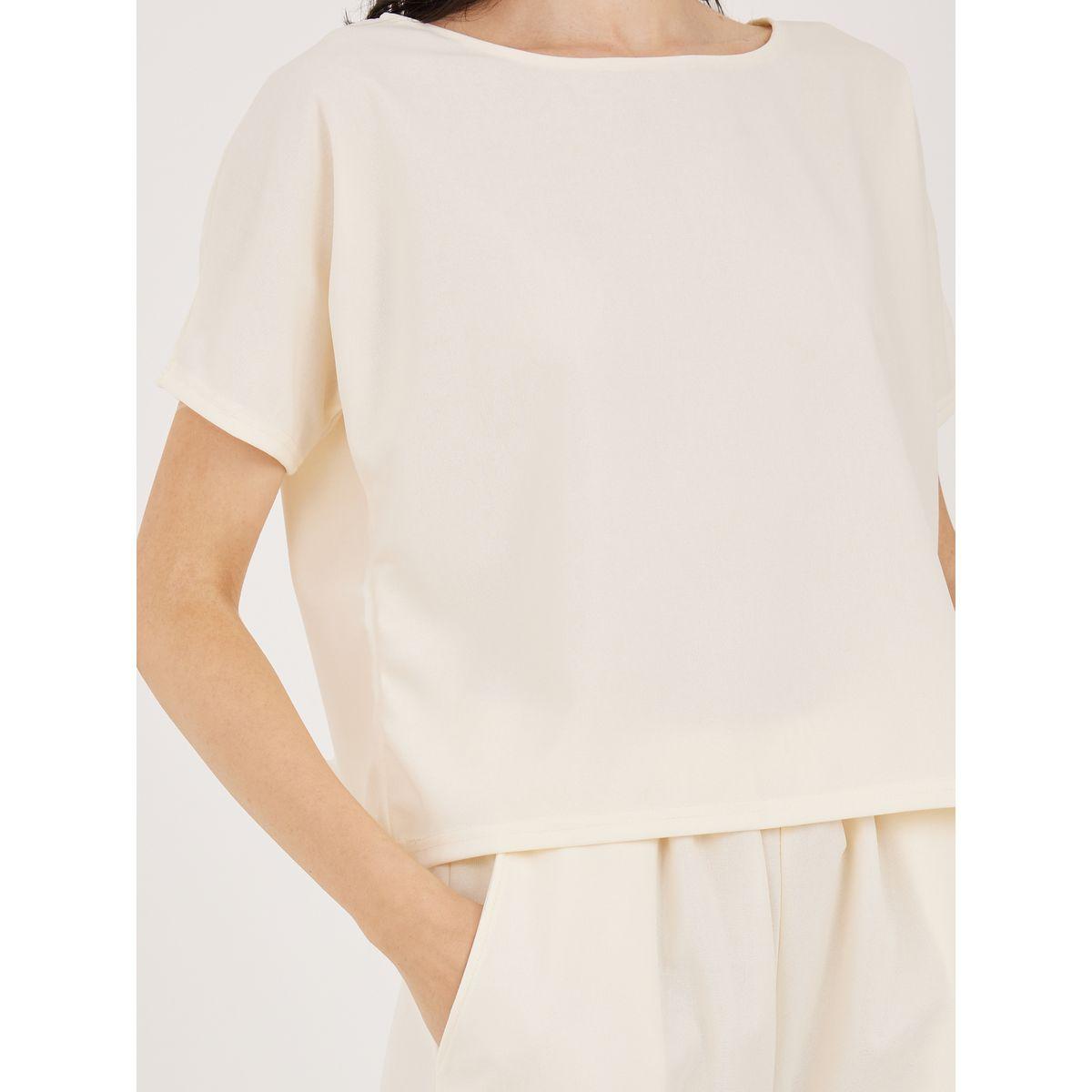 طقم منسق من بنطال قصير وتيشيرت بقصة بوكسي-women-clothing-coordsets-image-3