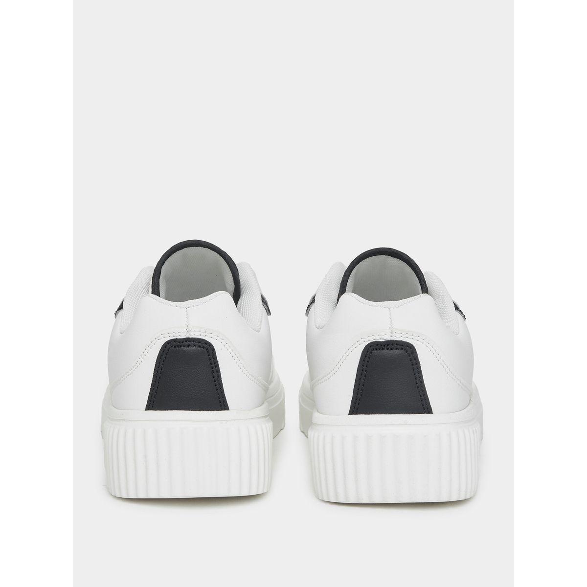 حذاء كاجوال بكعب بلاتفورم ورباط غلق-women-shoes-sneakers-image-3