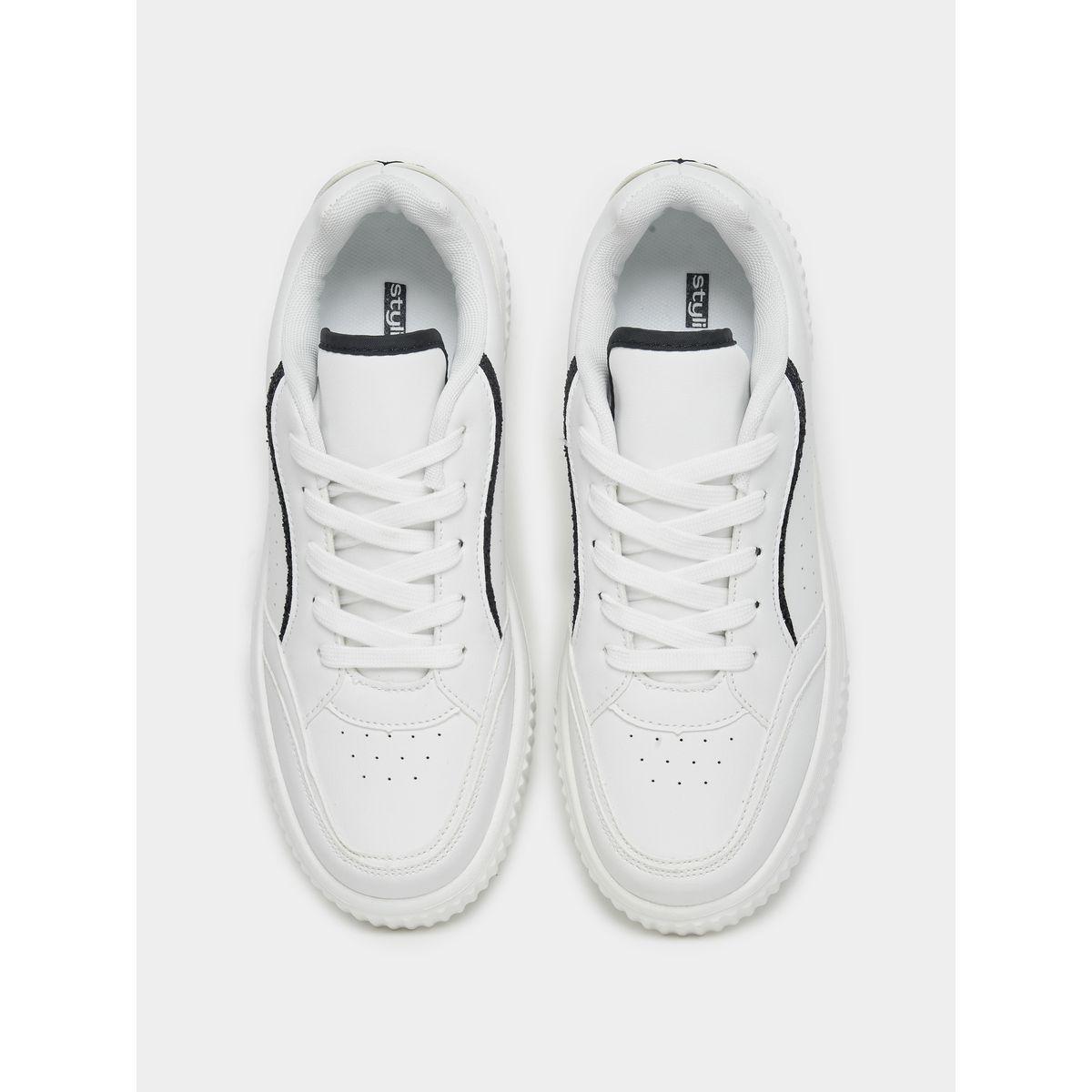 حذاء كاجوال بكعب بلاتفورم ورباط غلق-women-shoes-sneakers-image-5