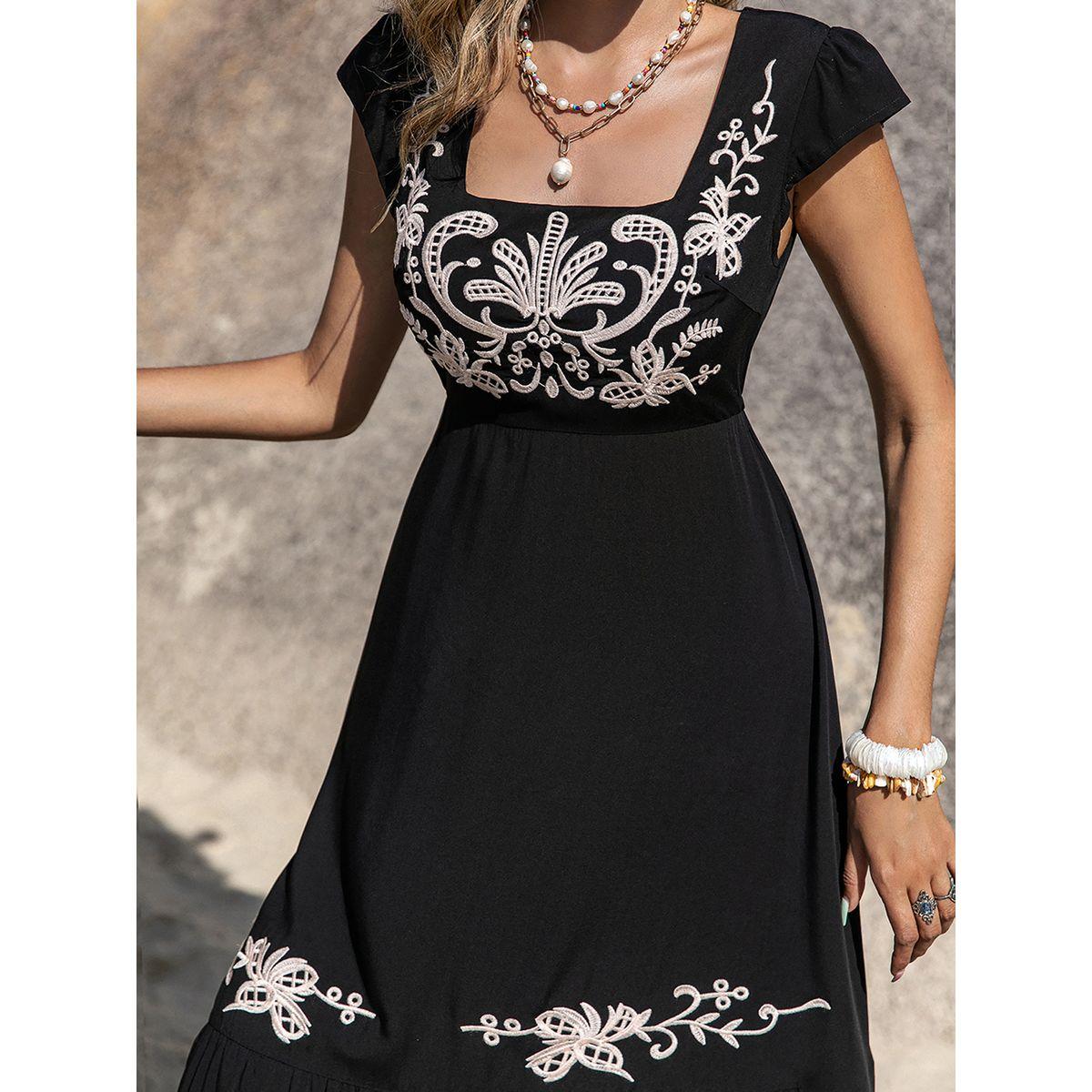 Russty Dustty X Styli Russty Dustty Floral Embroidery Square Neck Midi Dress-women-clothing-dresses-image-4