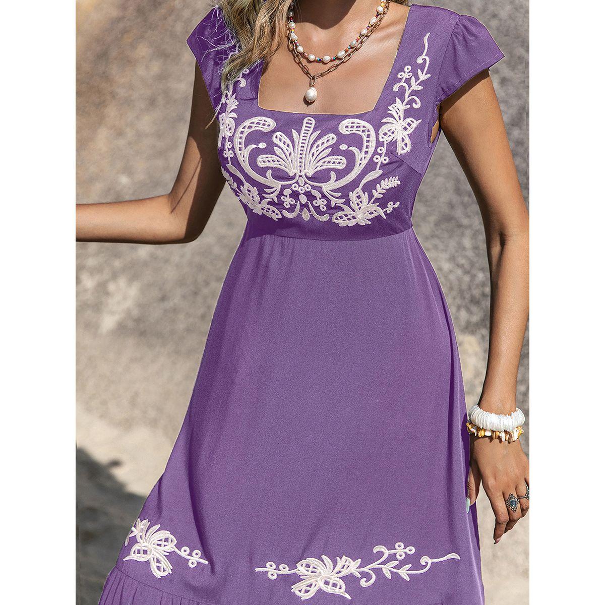 Russty Dustty X Styli Russty Dustty Floral Embroidery Square Neck Midi Dress-women-clothing-dresses-image-4