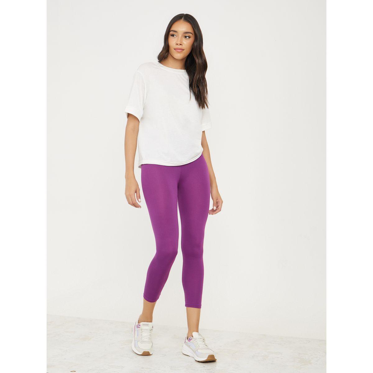 Styli Solid Basic 3/4 Length Leggings-women-clothing-bottoms-leggings-image-2
