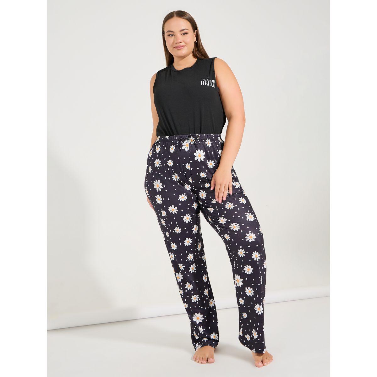 Styli Unwind Plus Size Ruffle Hem Graphic Vest & Daisy Print Pyjama Set-women-clothing-nightwear-pyjamas-longsets-image-4