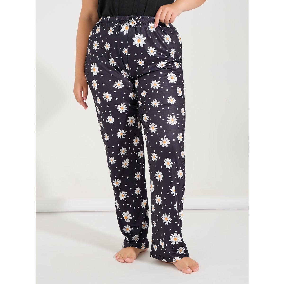 Styli Unwind Plus Size Ruffle Hem Graphic Vest & Daisy Print Pyjama Set-women-clothing-nightwear-pyjamas-longsets-image-5