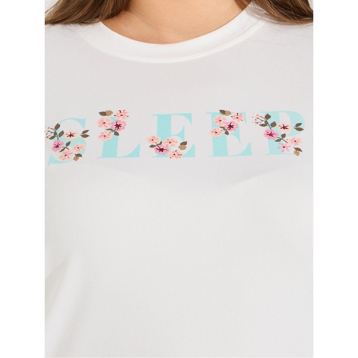 Styli Unwind Plus Size Floral Print T-Shirt & Pyjama Set-women-clothing-nightwear-pyjamas-longsets-image-4