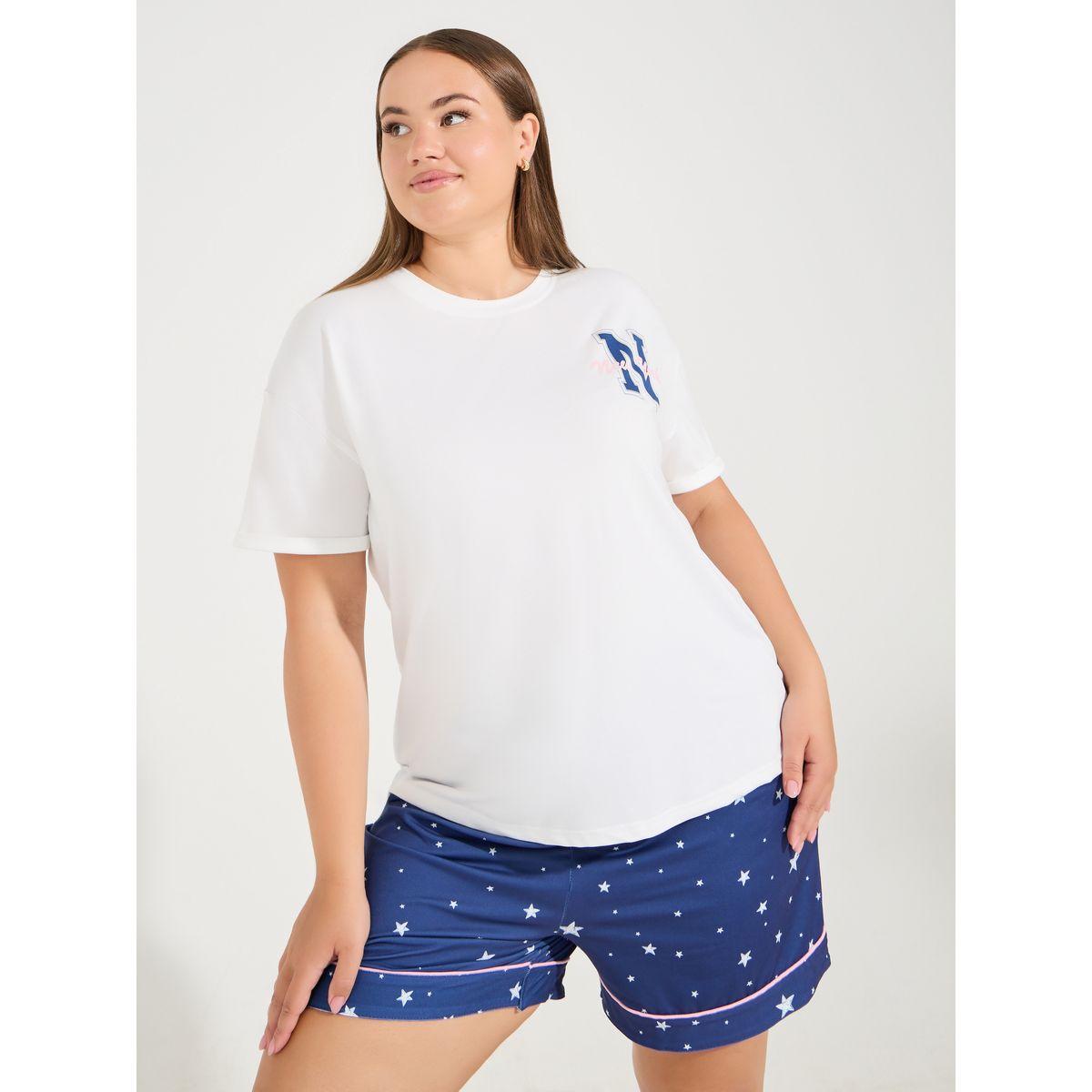 Styli Unwind Plus Size Graphic Print T-Shirt & Stars Print Pyjama Set-women-clothing-nightwear-pyjamas-shortsets-image-1