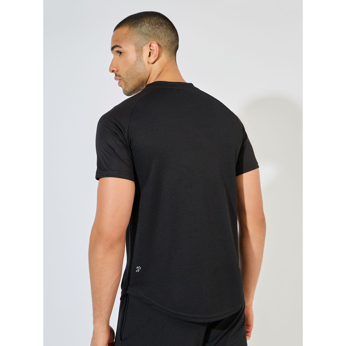 Styli Active Solid Raglan Sleeve Training Mesh T-Shirt with U Hem-men-clothing-sportswearandactivewear-tshirtsandpolos-image-4