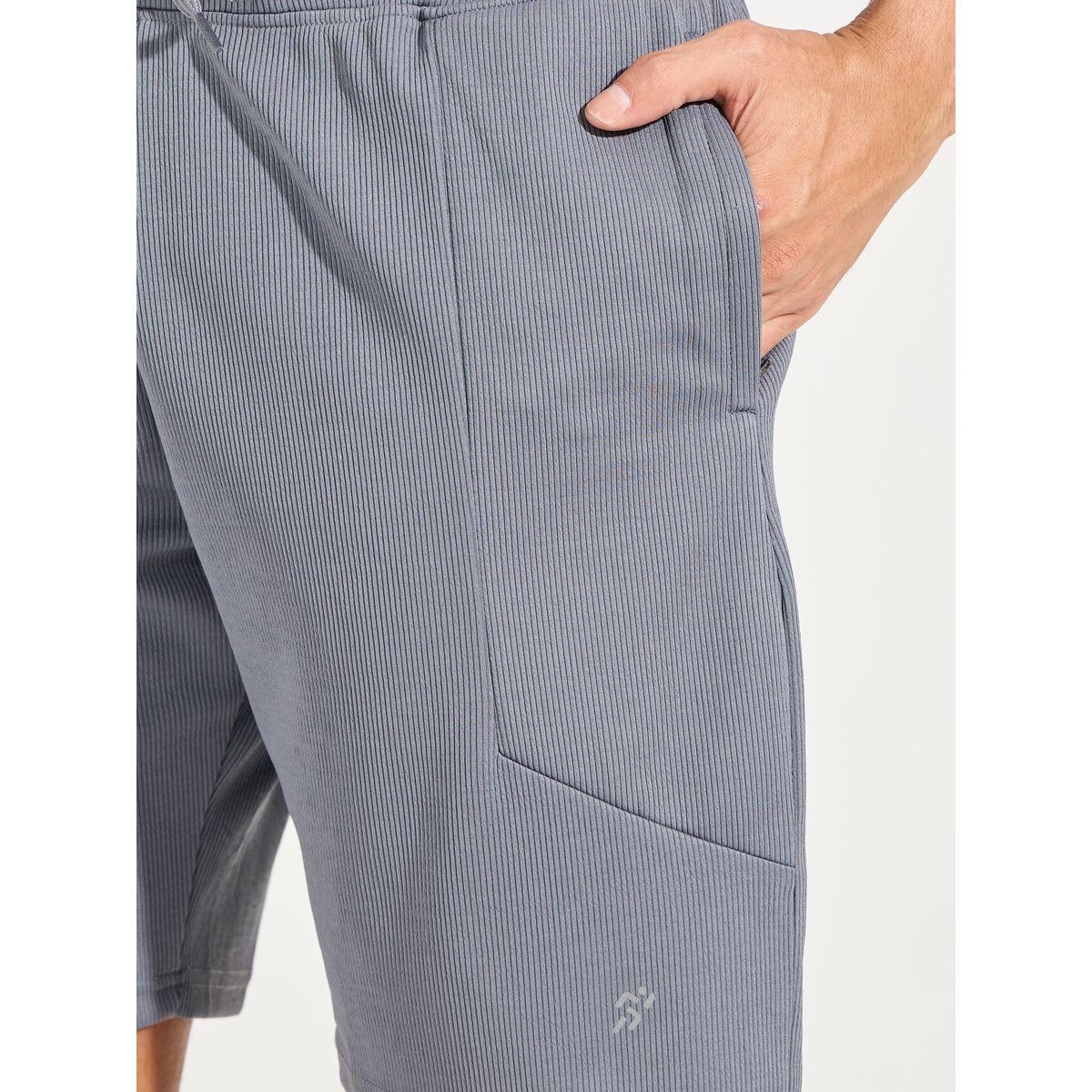 شورت رياضي محبوك مع جيوب-men-clothing-sportswearandactivewear-bottoms-image-2