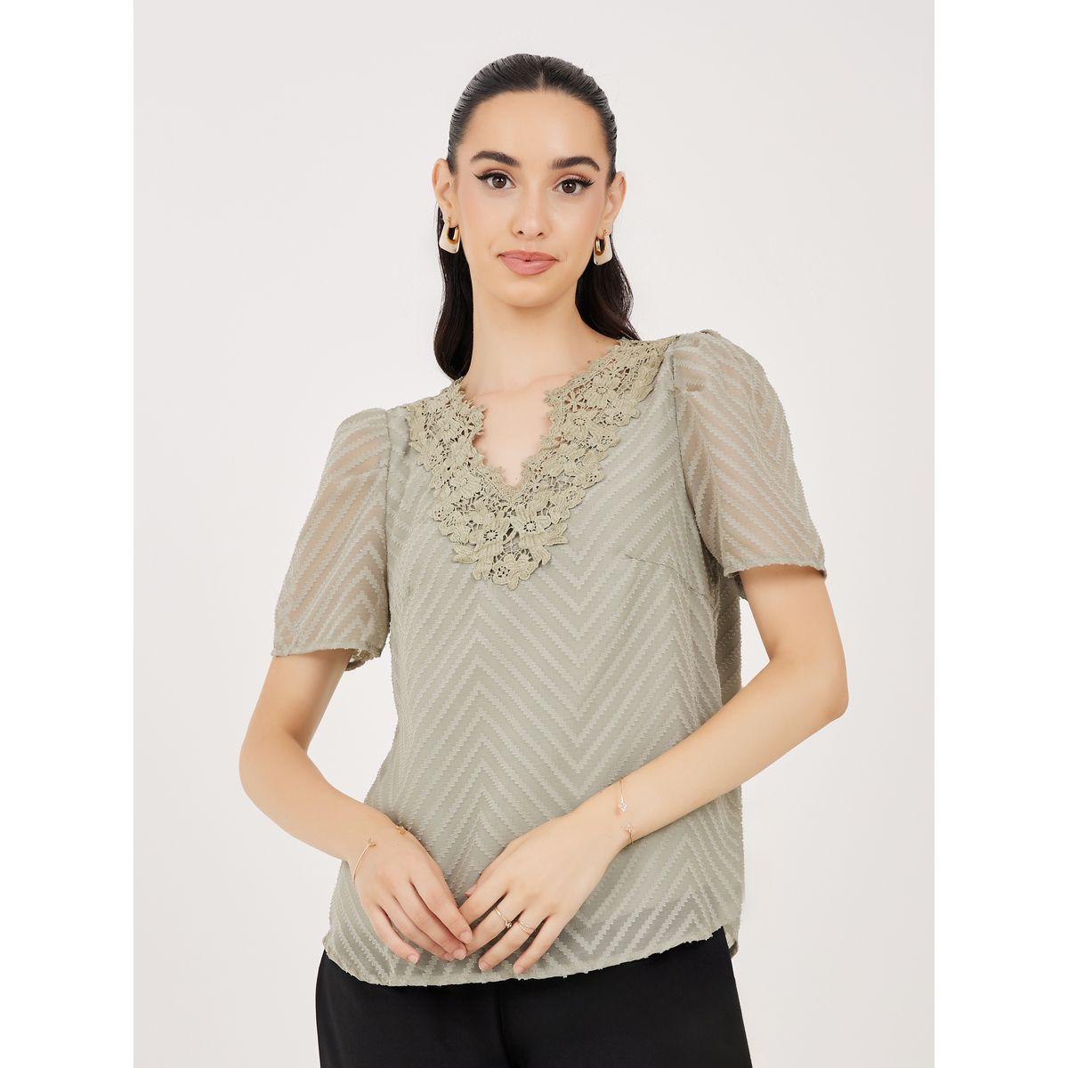 بلوزة باكمام منفوخة مع تفاصيل دانتيل-women-clothing-shirtsandblouses-blouses-image-2