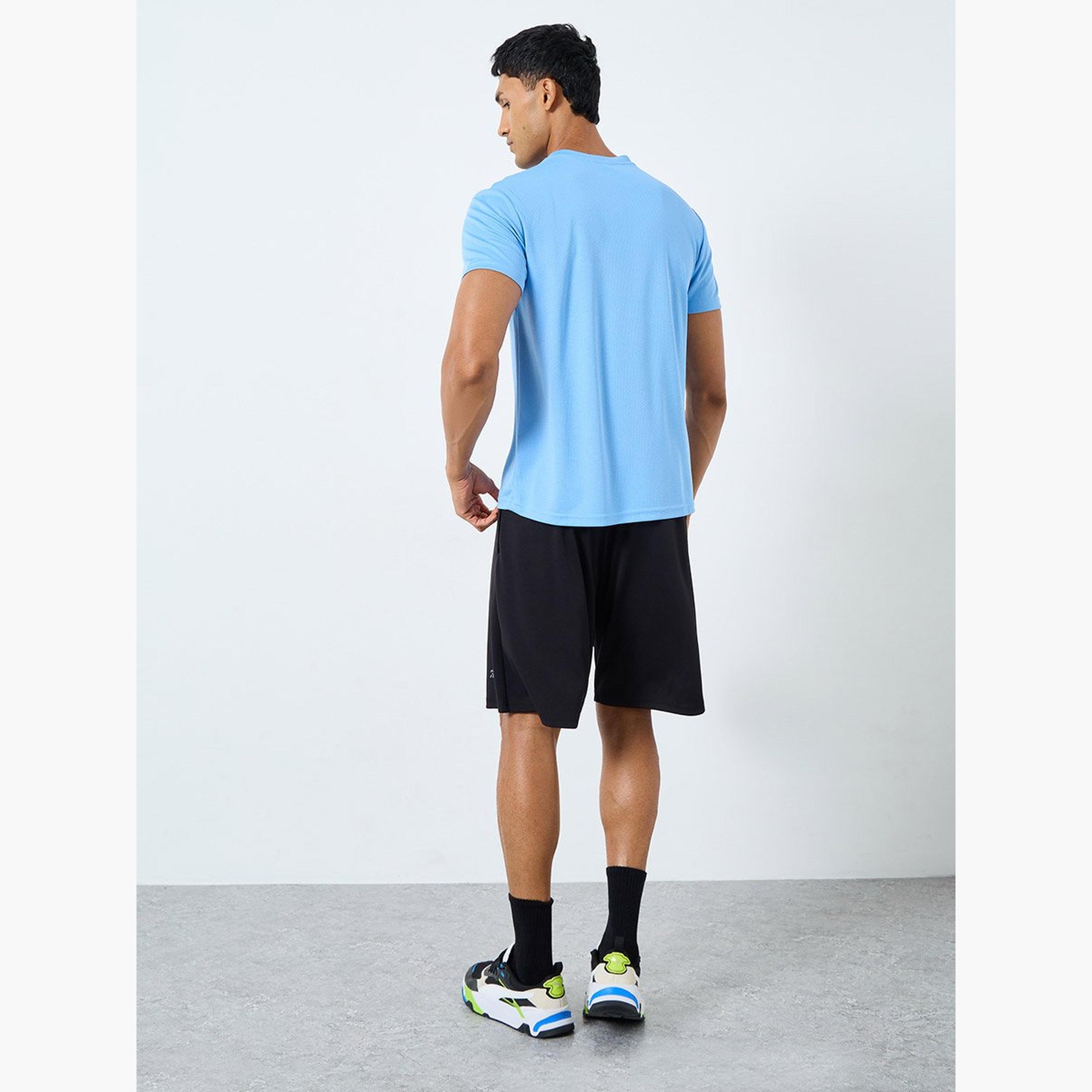 طقم من شورت وتيشيرت تمرين-men-clothing-sportswearandactivewear-tracksuits-image-4