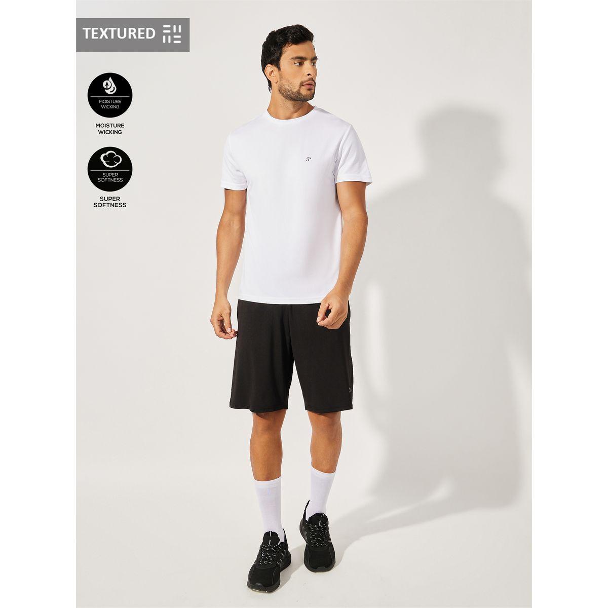 طقم رياضي من شورت وتيشيرت بتفاصيل بارزة الملمس-men-clothing-sportswearandactivewear-tracksuits-image-1
