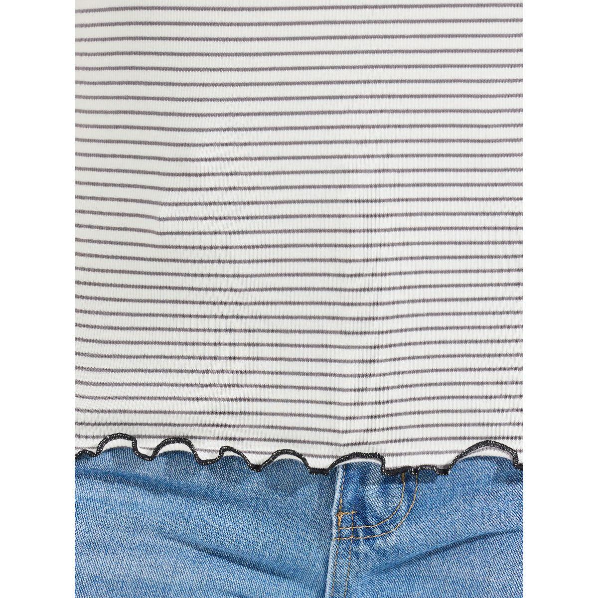 بلوزة مخططة ومحبوكة مع حافة خس-women-clothing-shirtsandblouses-blouses-image-3