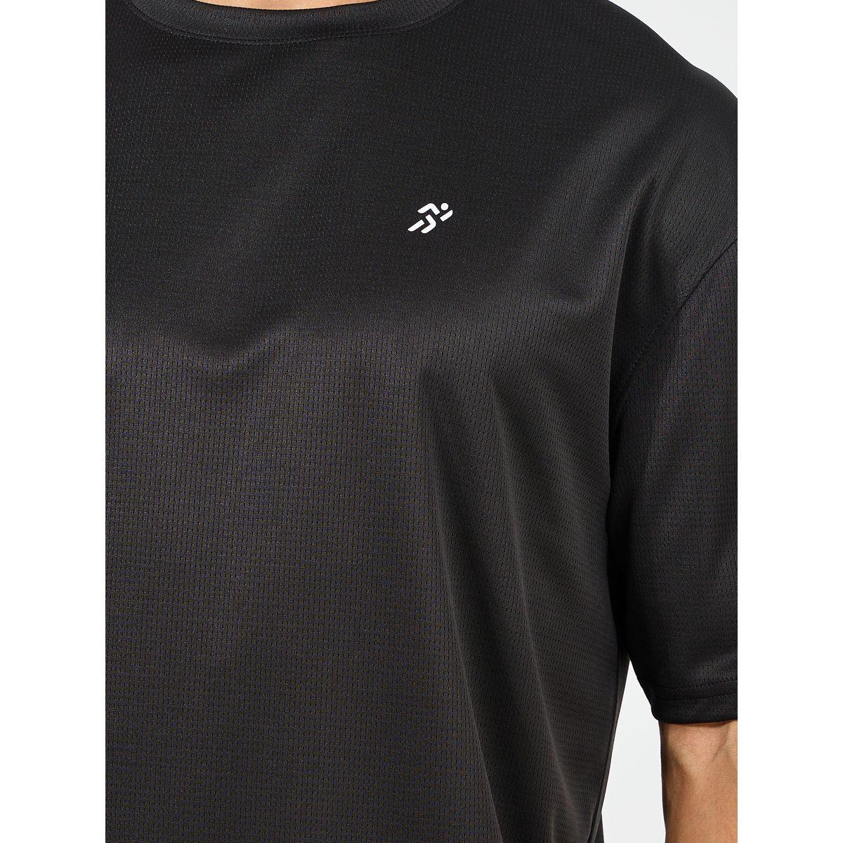 Styli Active Soft Texture Badge Detail Oversized Athleisure T-Shirt-men-clothing-sportswearandactivewear-tshirtsandpolos-image-3