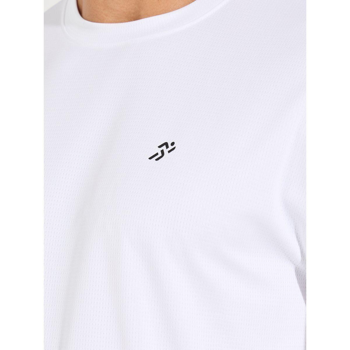 Styli Soft Texture Badge Detail Oversized Athleisure T-Shirt-men-clothing-sportswearandactivewear-tshirtsandpolos-image-4