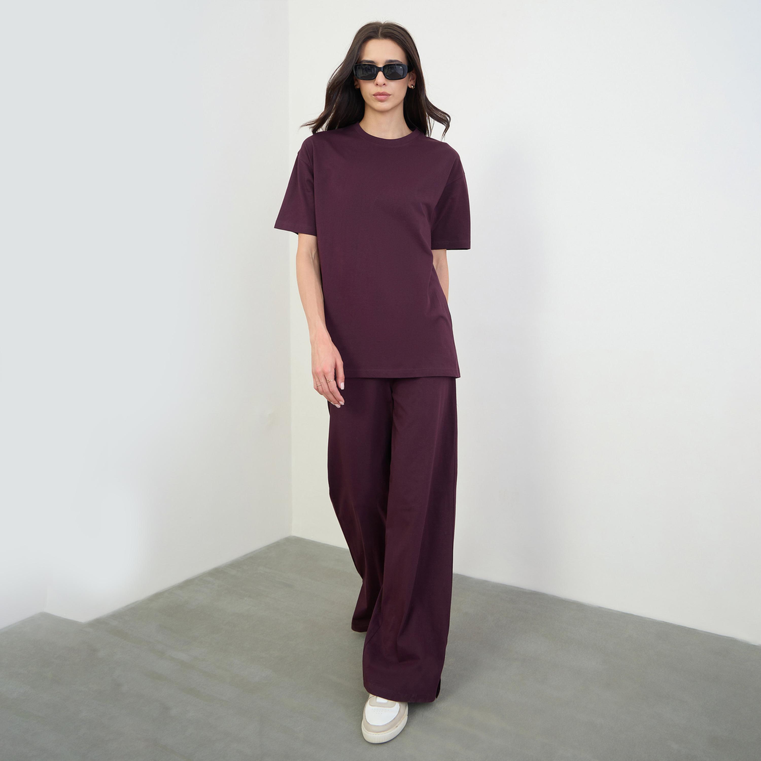 طقم منسق من بنطال بوت كت وتيشيرت سادة-women-clothing-coordsets-image-1
