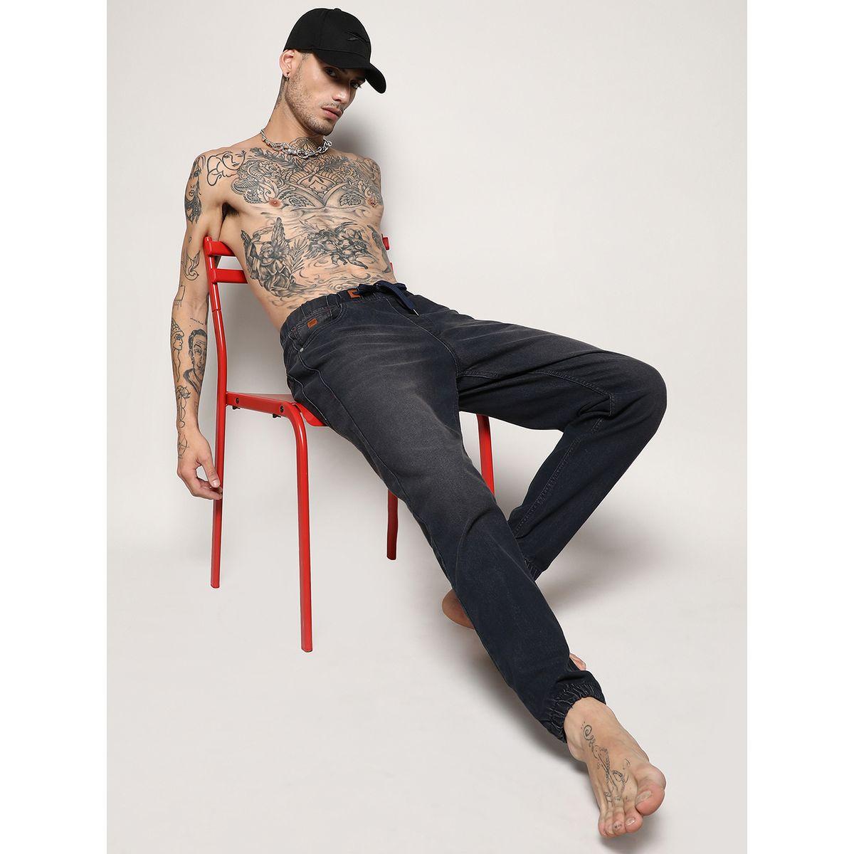Campus Sutra X Styli  Cinched Hem Jeans with Drawstring-men-clothing-bottoms-jeans-image-4