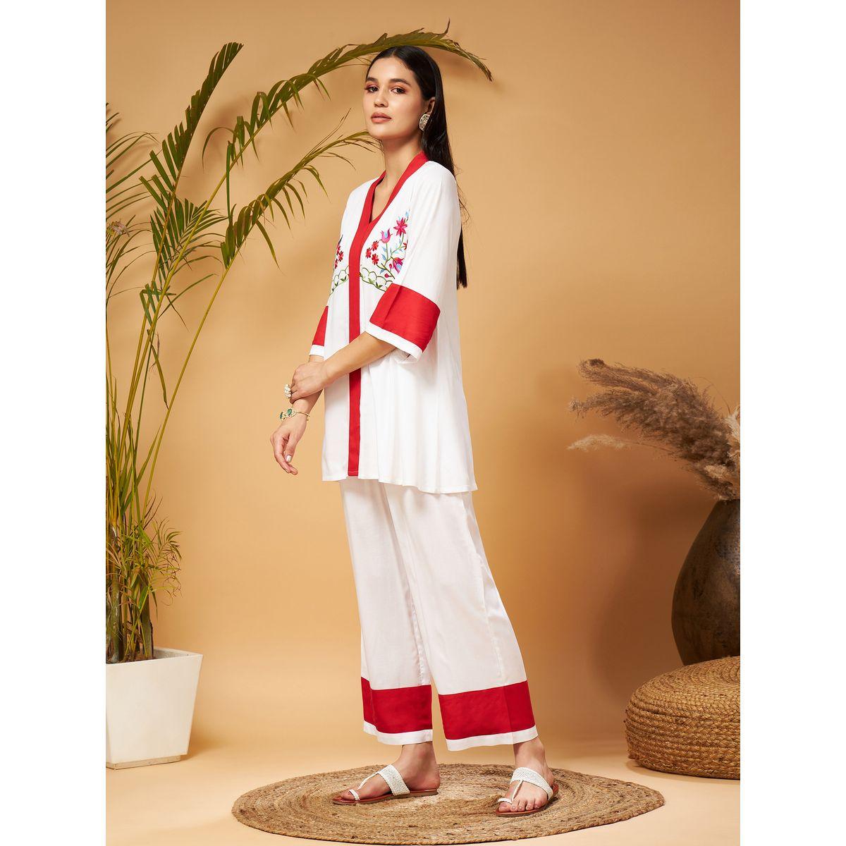 بنطال بارجل مستقيمة وبلوزة بزهور مُطرّزة ساسافراس × ستايلي-women-clothing-coordsets-image-3