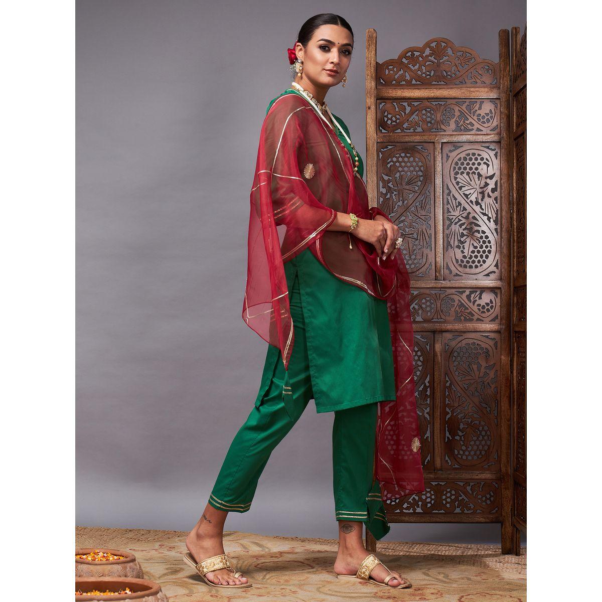مجموعة من دوباتا اورجانزا مع بنطال وكورتا ساسافراس × ستايلي-women-clothing-ethnicwear-sareesets-image-3