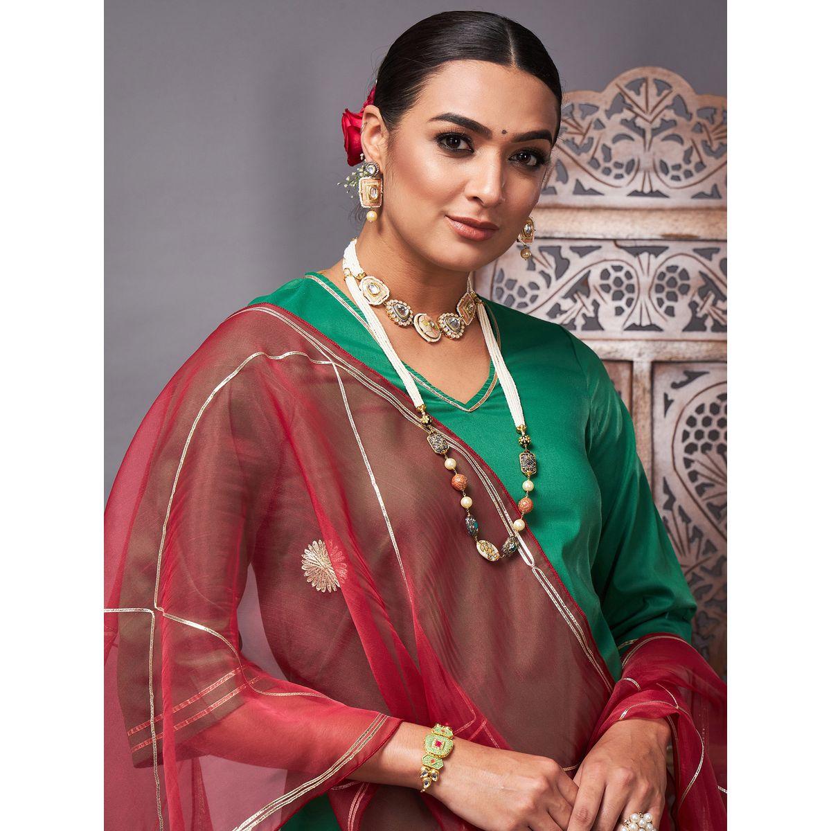 Sassafras X Styli   Lace Trim Detail Kurta and Straight Leg Pant with Organza Dupatta Set-women-clothing-ethnicwear-sareesets-image-4
