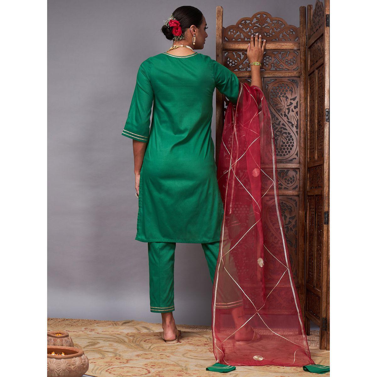Sassafras X Styli   Lace Trim Detail Kurta and Straight Leg Pant with Organza Dupatta Set-women-clothing-ethnicwear-sareesets-image-6