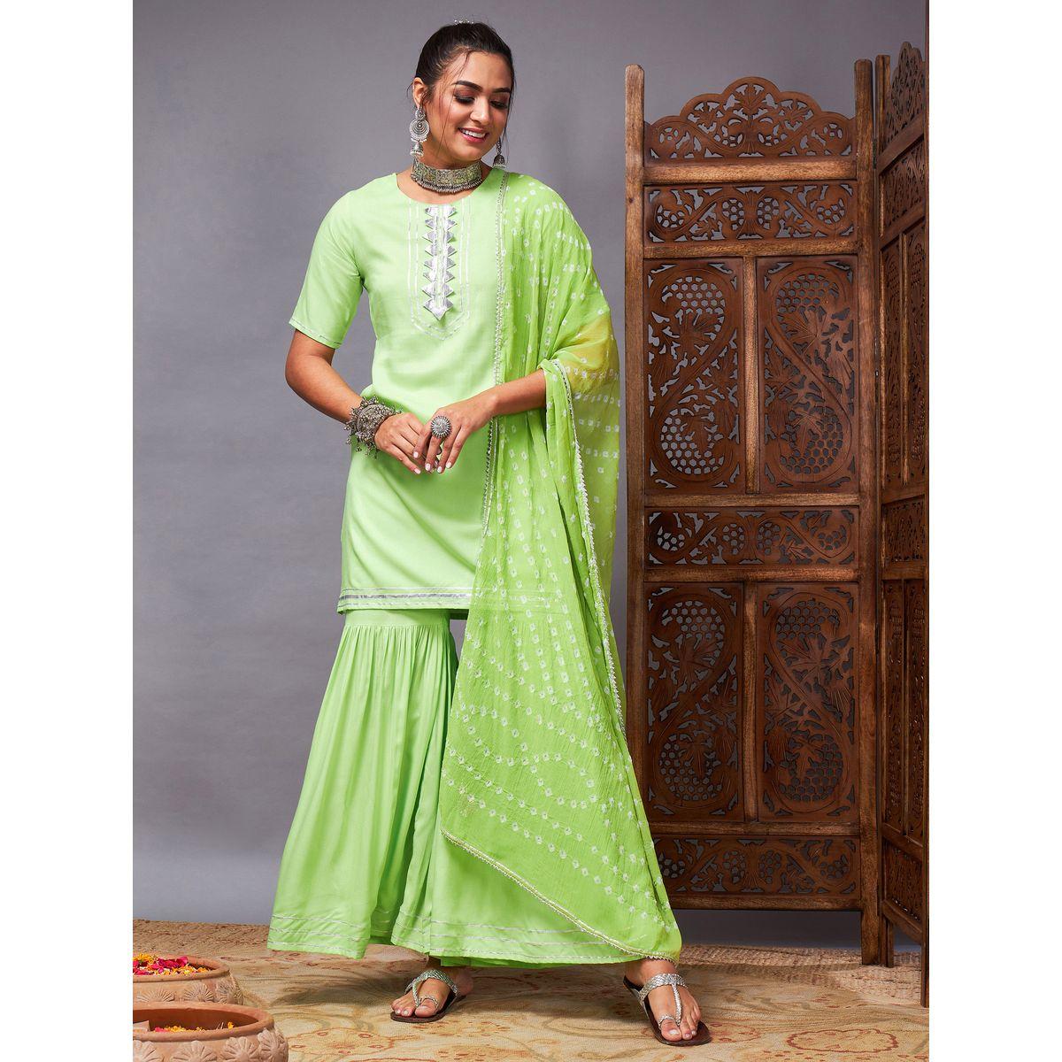 دوباتا بطبعة بانداني وبنطال واسع مع كورتي ساسافراس × ستايلي-women-clothing-ethnicwear-sareesets-image-2