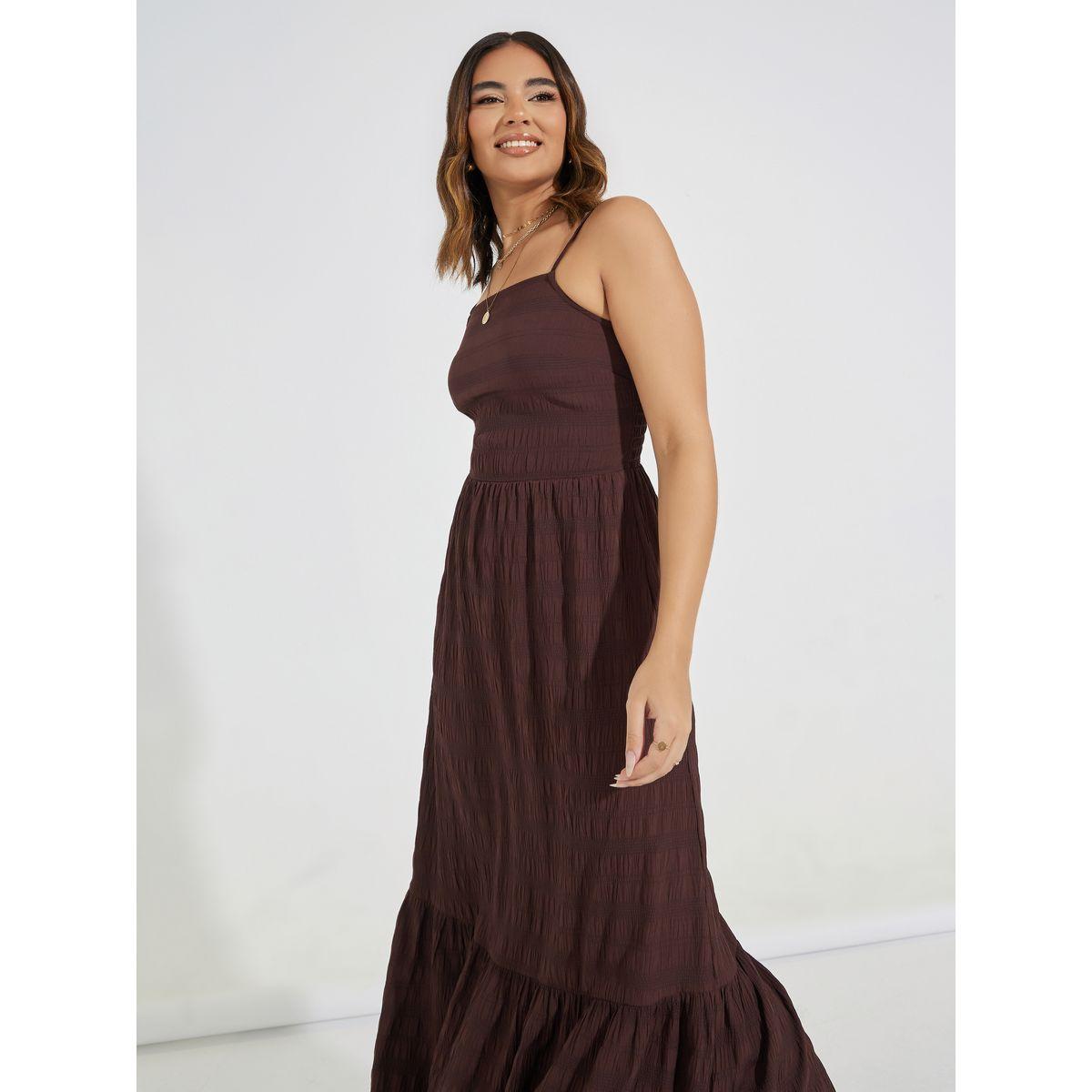 فستان طويل بحمالات وتفاصيل بارزة الملمس-women-clothing-dresses-image-5