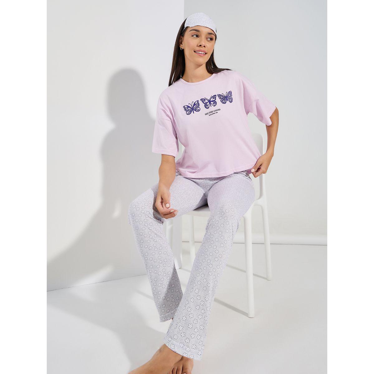 طقم من بنطال بيجاما مطبع بالكامل مع تيشيرت باكتاف منخفضة-women-clothing-nightwear-pyjamas-longsets-image-1
