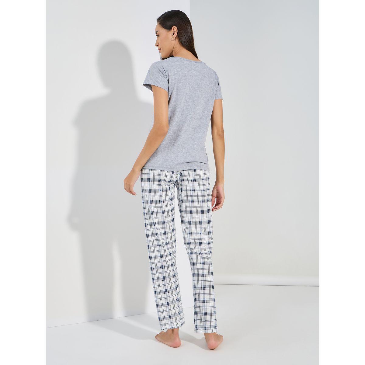 Styli Unwind Do Not Disturb Slogan T-Shirt & Checked Pyjama Set-women-clothing-nightwear-pyjamas-longsets-image-6