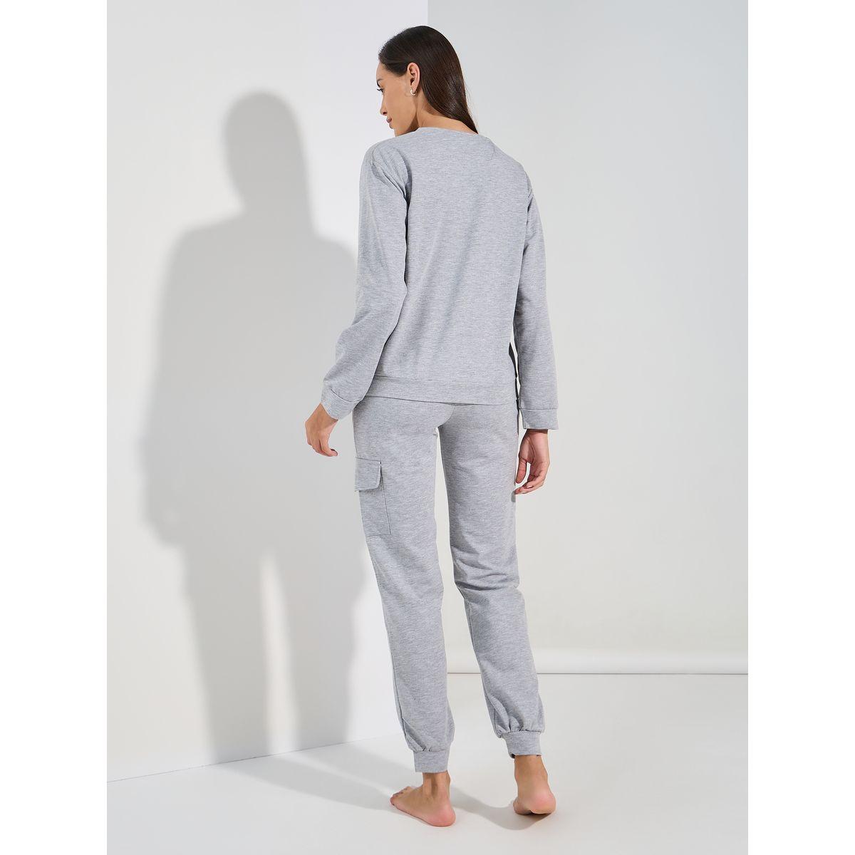 مجموعة من بنطال جوغر مع بلوزة باكمام طويلة-women-clothing-coordsets-image-5