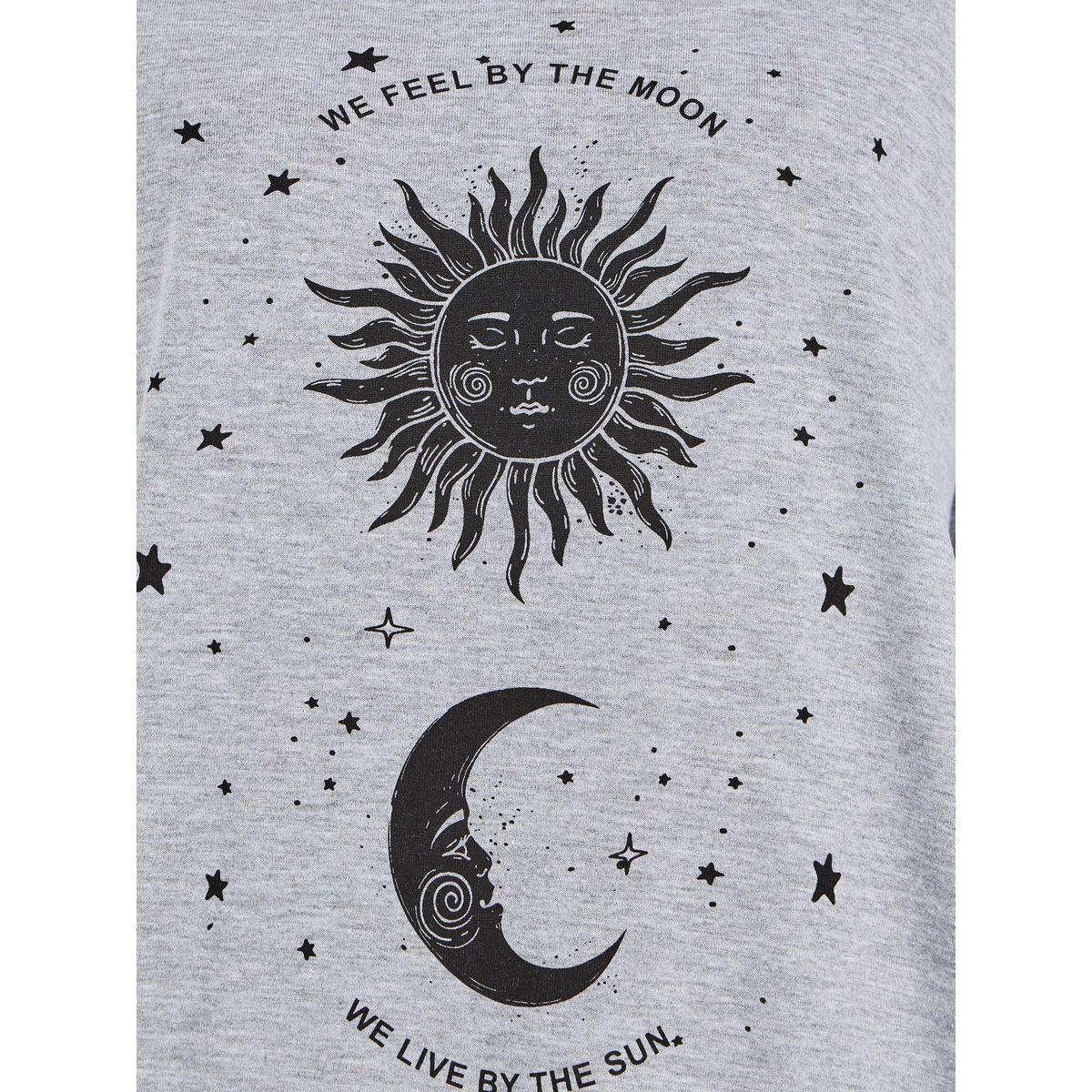 Styli Oversized Sun and Moon Galaxy Graphic Print T-Shirt-women-clothing-tshirts-image-3