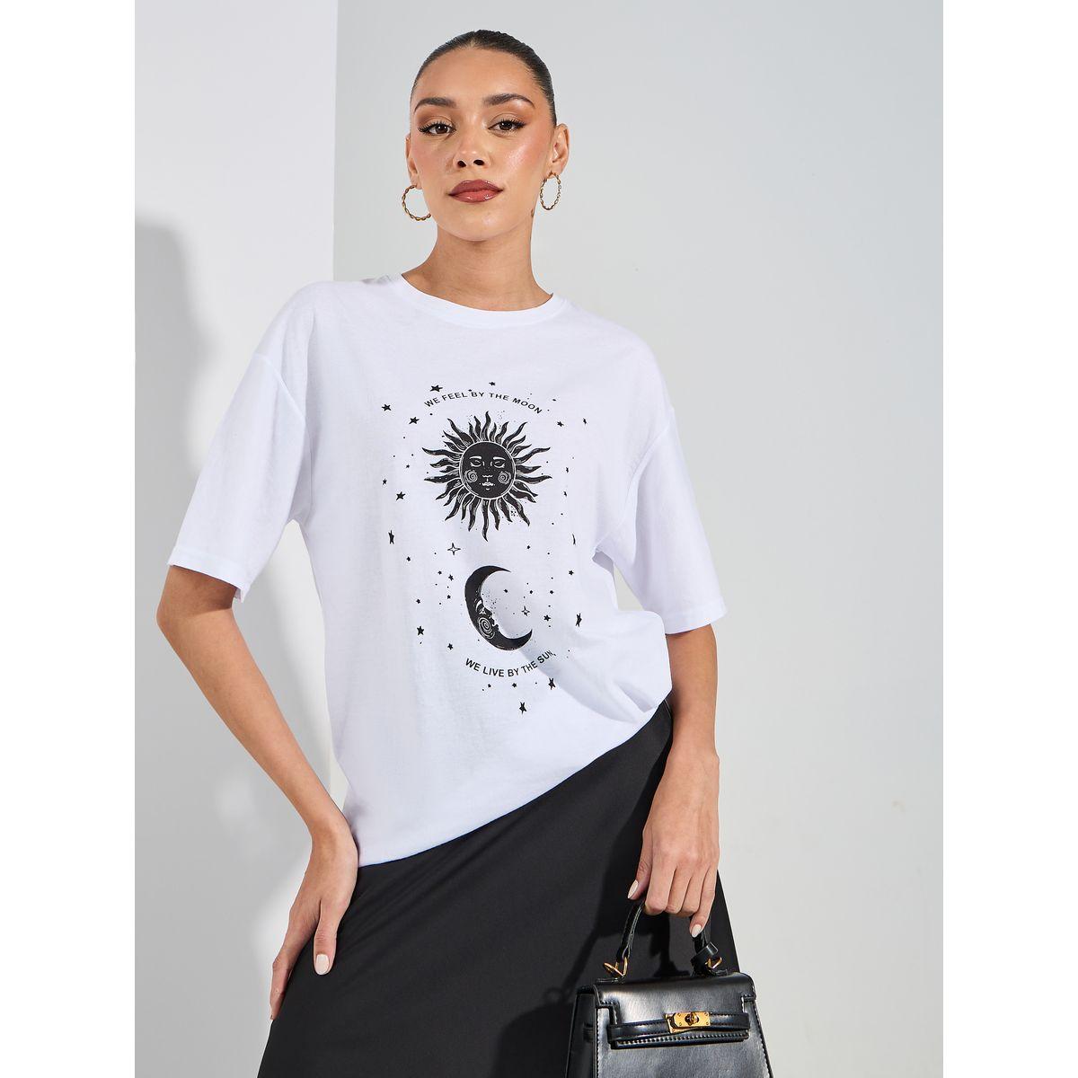 Styli Oversized Sun and Moon Galaxy Graphic Print T-Shirt-women-clothing-tshirts-image-1