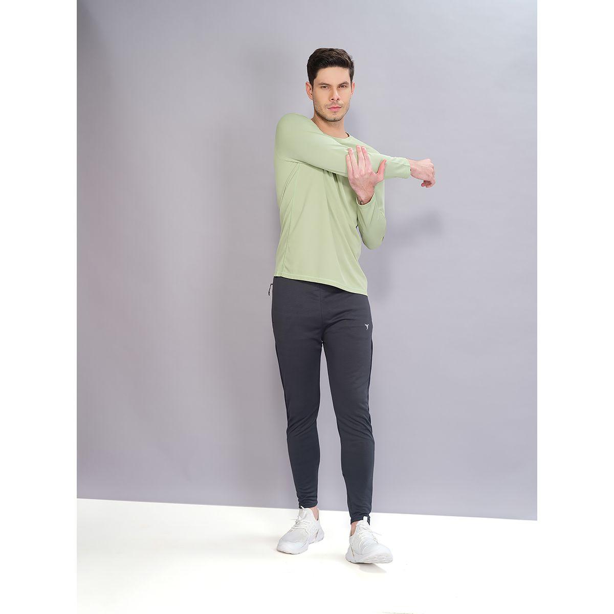 بنطال رياضي سادة بقصة سليم فت مع شعار تكنوسبورت × ستايلي-men-clothing-sportswearandactivewear-bottoms-image-4