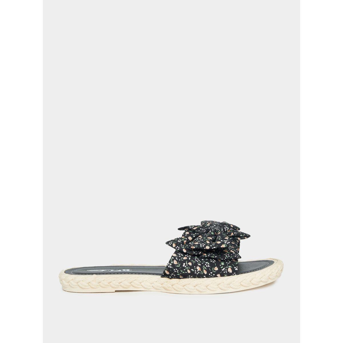 صندل فلات مطبع بزهور مع ربطة فيونكة-women-shoes-sandals-flats-image-2