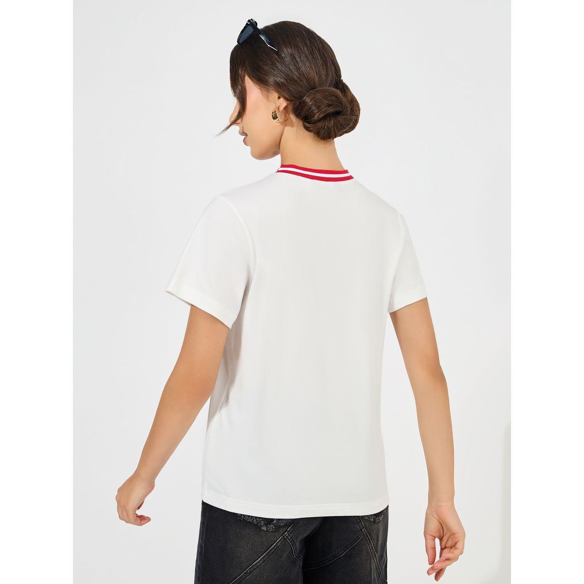 تيشيرت مطبع بكتابة مع ياقة بتداخل خطوط-women-clothing-tshirts-image-7