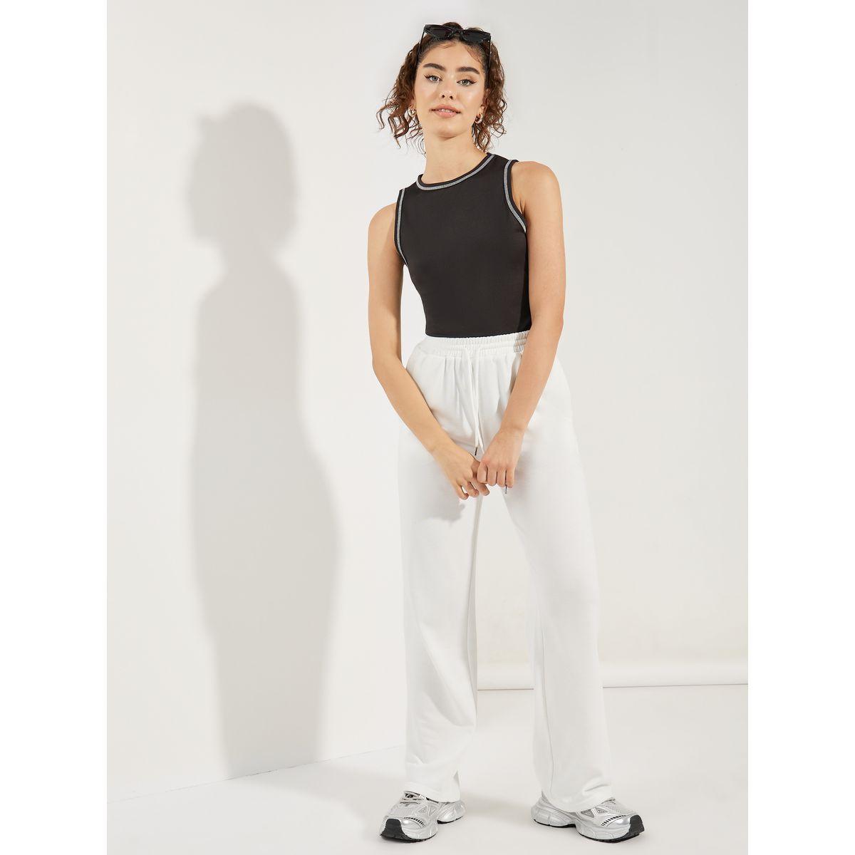 بلوزة بياقة دائرية وتفاصيل مدروزة-women-clothing-tshirts-image-2