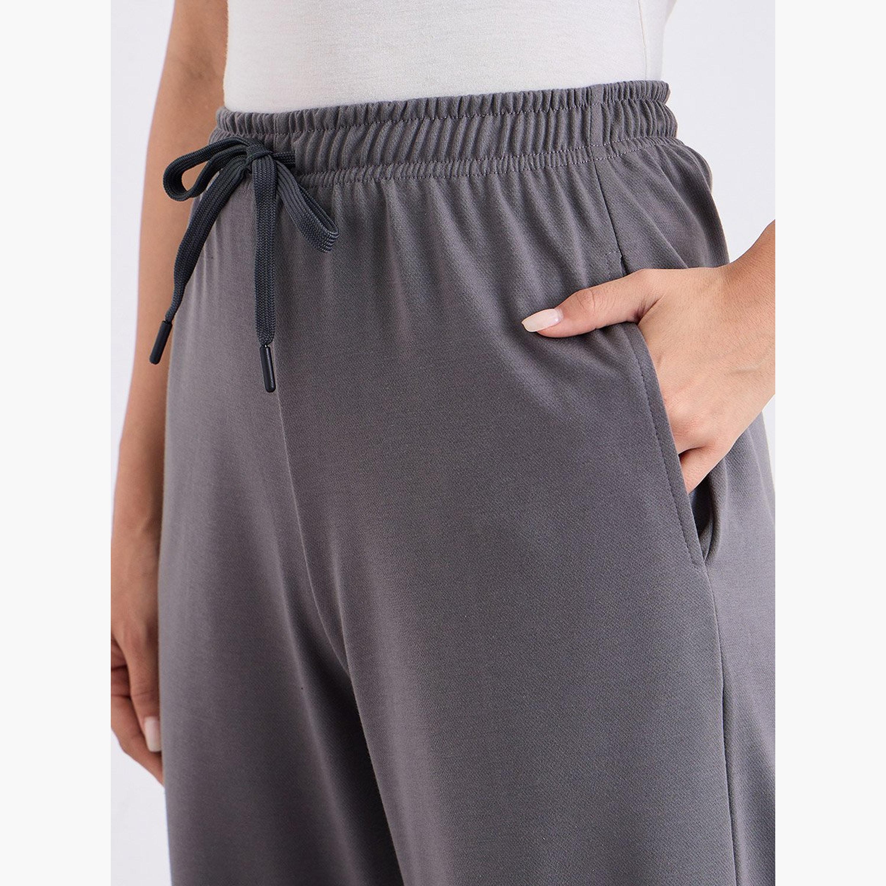 ستايلي - بنطال رياضي واسع الساق مع رباط-women-clothing-bottoms-joggers-image-3