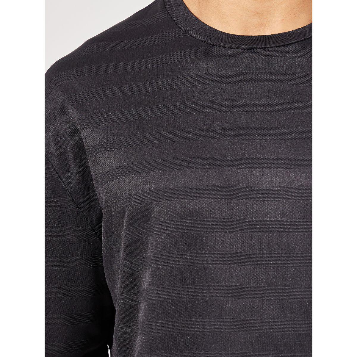 Styli Self Stripe Stretch Knit Oversized Crew Neck T-Shirt-men-clothing-tshirtsandpolos-tshirts-image-3